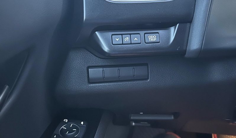
								Lexus UX 250h 2.0L HEV 20H- (178 HP) 4X4 CVT Executive full									