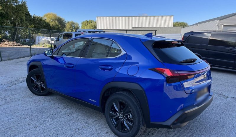 
								Lexus UX 250h 2.0L HEV 20H- (178 HP) 4X4 CVT Executive full									