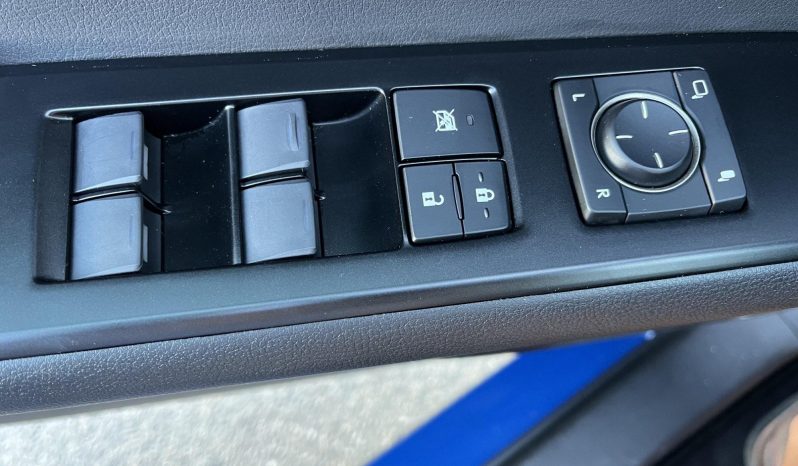 
								Lexus UX 250h 2.0L HEV 20H- (178 HP) 4X4 CVT Executive full									