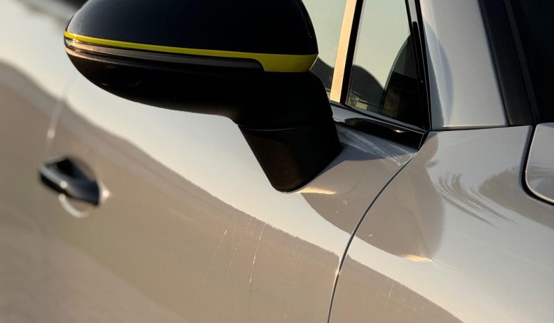
								Porsche Cayenne E-Hybrid Tiptronic S White full									