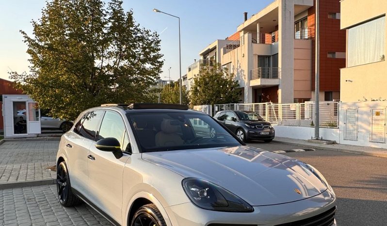 
								Porsche Cayenne E-Hybrid Tiptronic S White full									