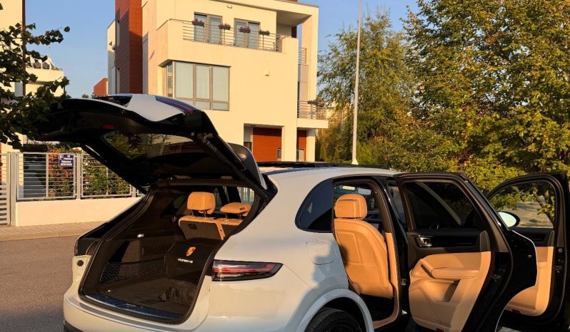 
								Porsche Cayenne E-Hybrid Tiptronic S White full									