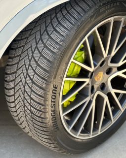 
										Porsche Cayenne E-Hybrid Tiptronic S White full									