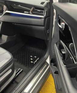 
										Kia Niro e-Niro 150 kW Future full									