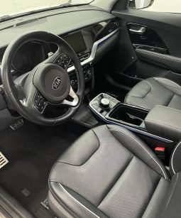 
										Kia Niro e-Niro 150 kW Future full									