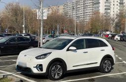 
										Kia Niro e-Niro 150 kW Future full									