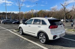 
										Kia Niro e-Niro 150 kW Future full									