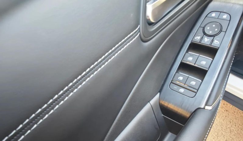 
								Nissan Qashqai 1.3 l Mild-Hybrid X-Tronic N-Connecta full									