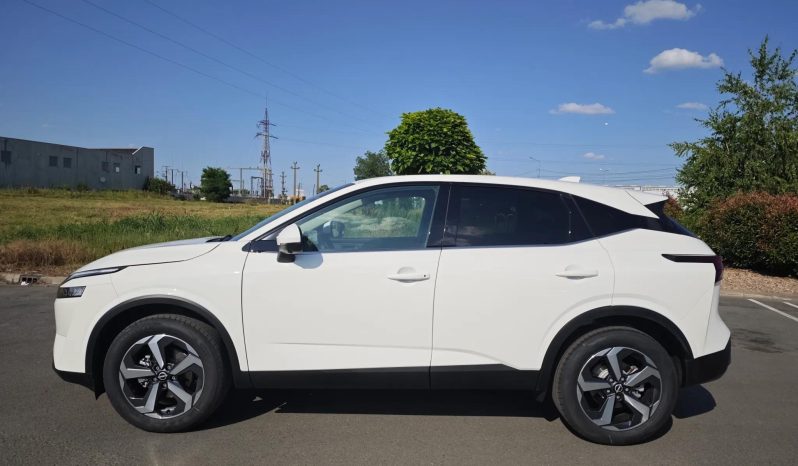 
								Nissan Qashqai 1.3 l Mild-Hybrid X-Tronic N-Connecta full									