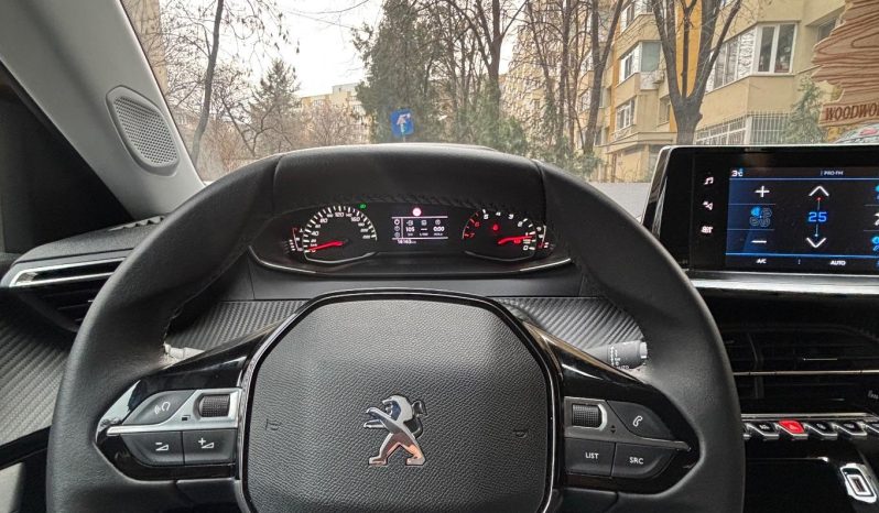
								Peugeot 2008 1.2 PureTech BVM6 STT Active Pack full									