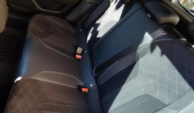 
								Peugeot 2008 1.5 BlueHDI EAT8 STT GT full									