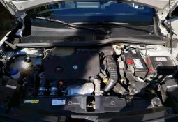 
										Peugeot 2008 1.5 BlueHDI EAT8 STT GT full									
