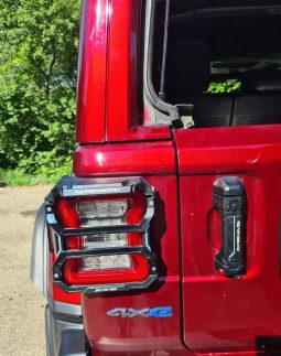 
										Jeep Wrangler 2.0 4xe AT8 PHEV Sahara full									