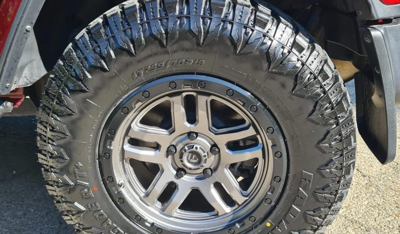 
								Jeep Wrangler 2.0 4xe AT8 PHEV Sahara full									