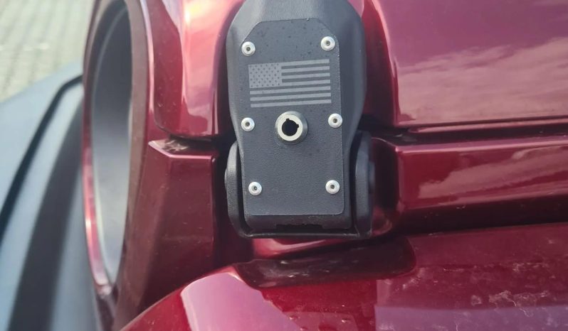 
								Jeep Wrangler 2.0 4xe AT8 PHEV Sahara full									